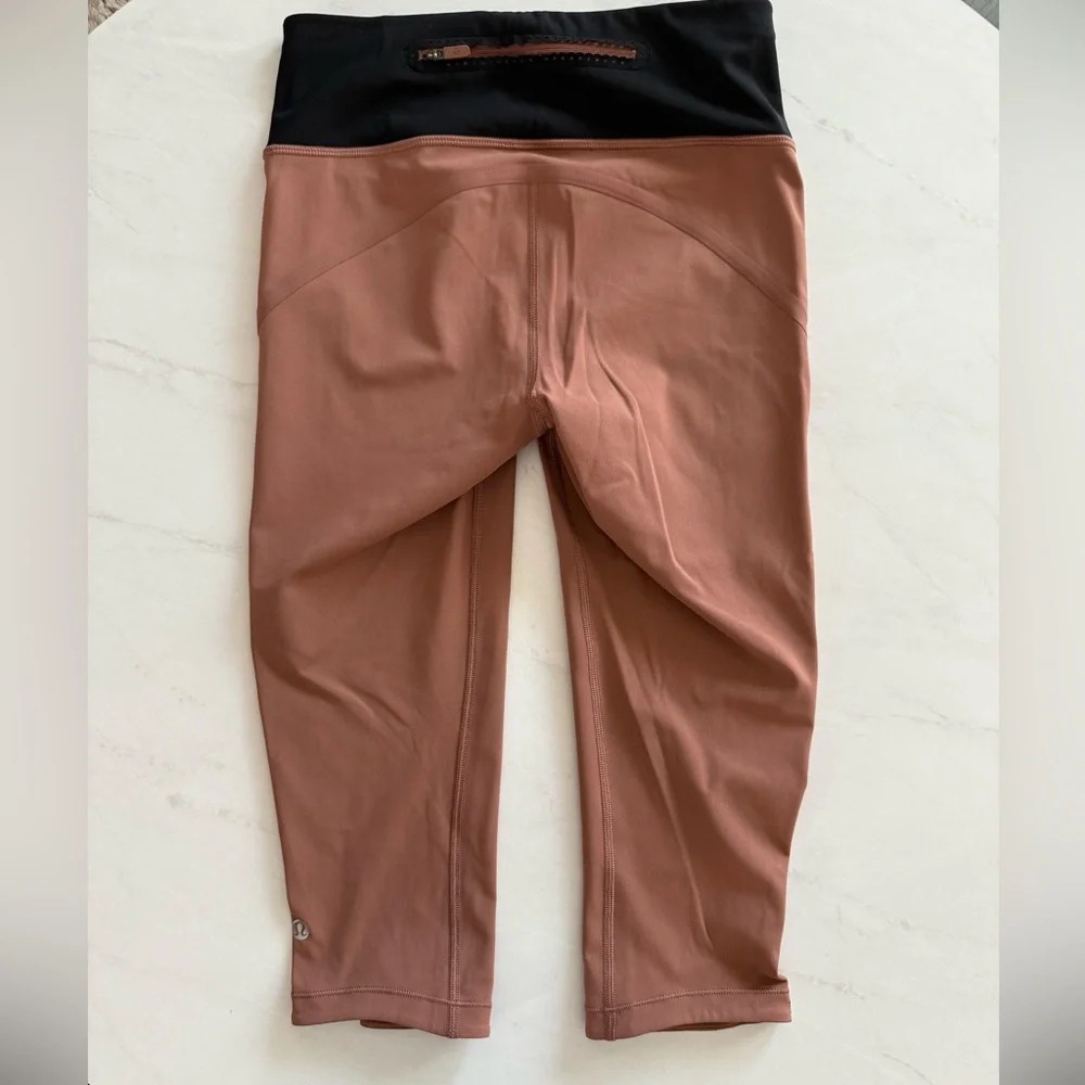 Lululemon Smooth Stride Crop